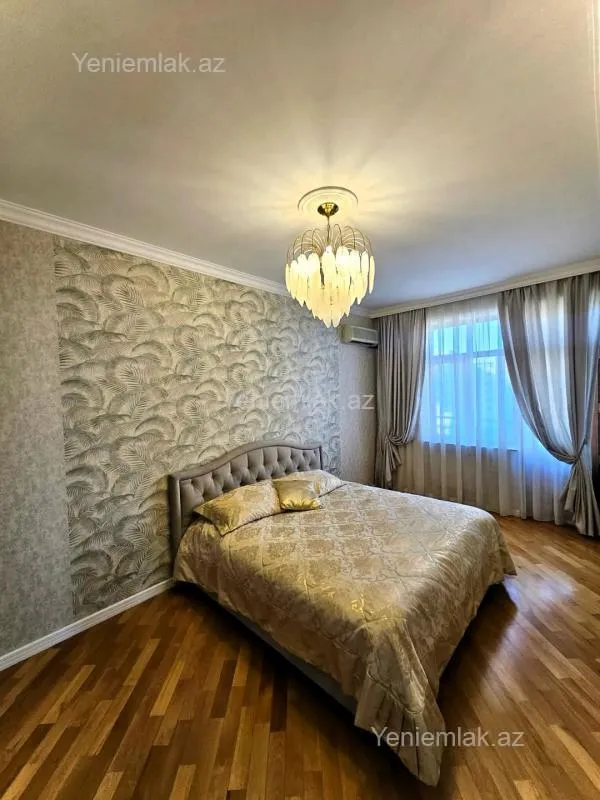 Satılır 3 otaqlı yeni tikili 132 m²