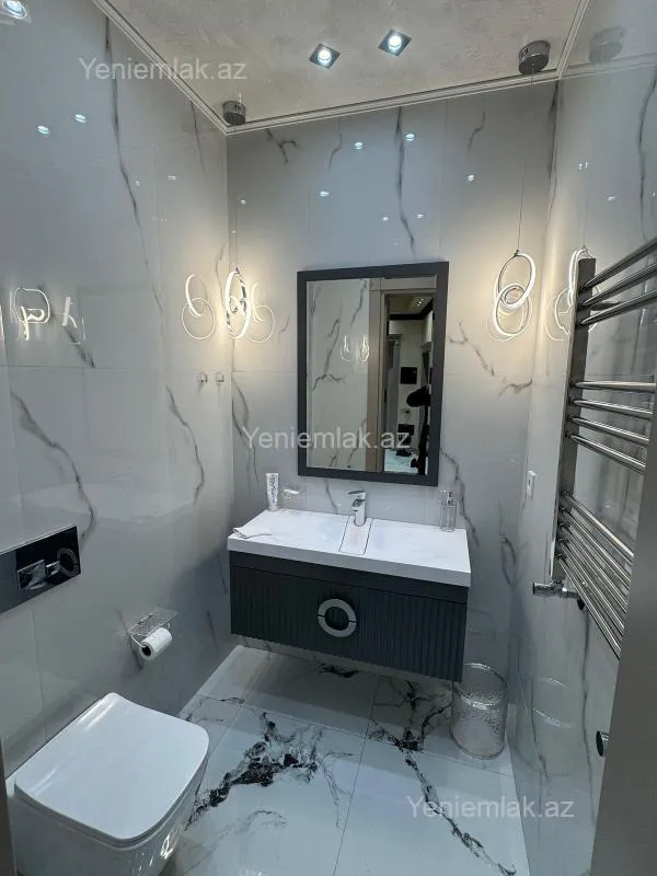 Satılır 3 otaqlı yeni tikili 147 m²