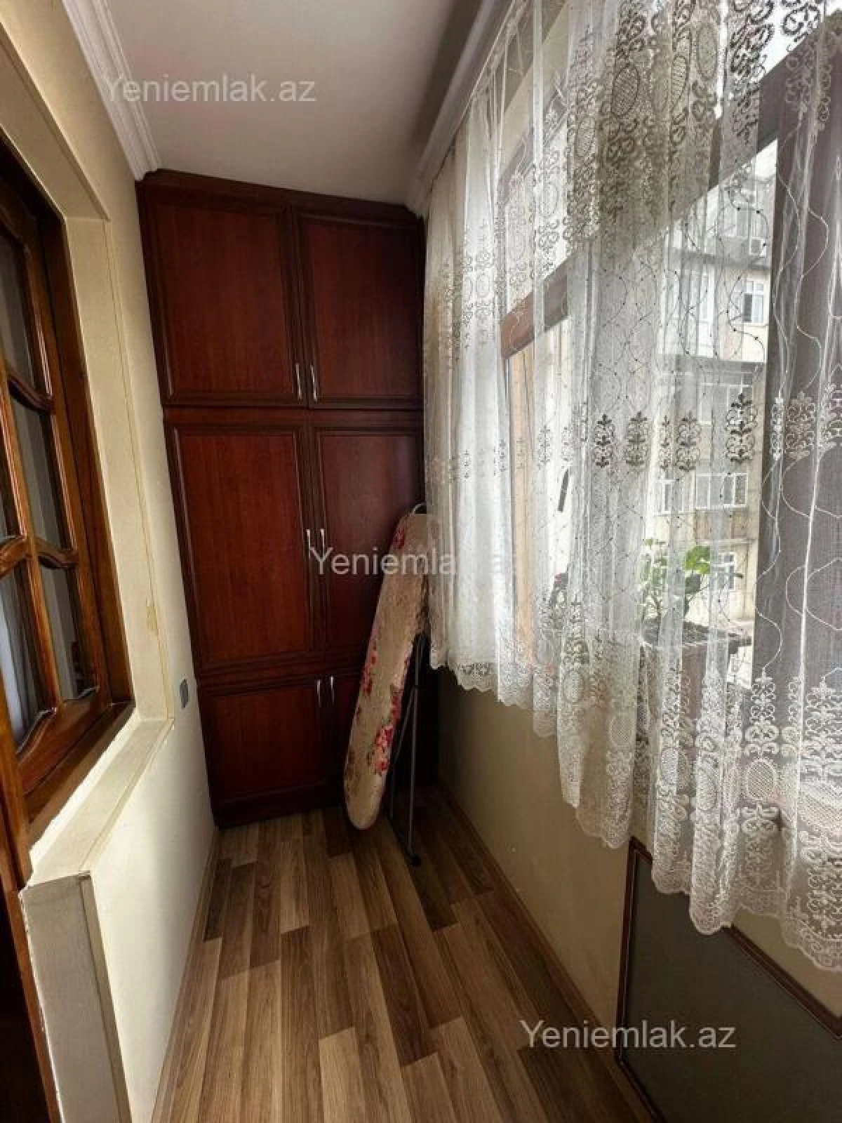 Satılır 3 otaqlı köhnə tikili 65 m²