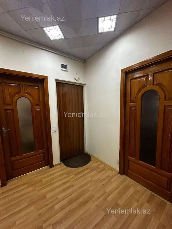 Satılır 3 otaqlı köhnə tikili 65 m²