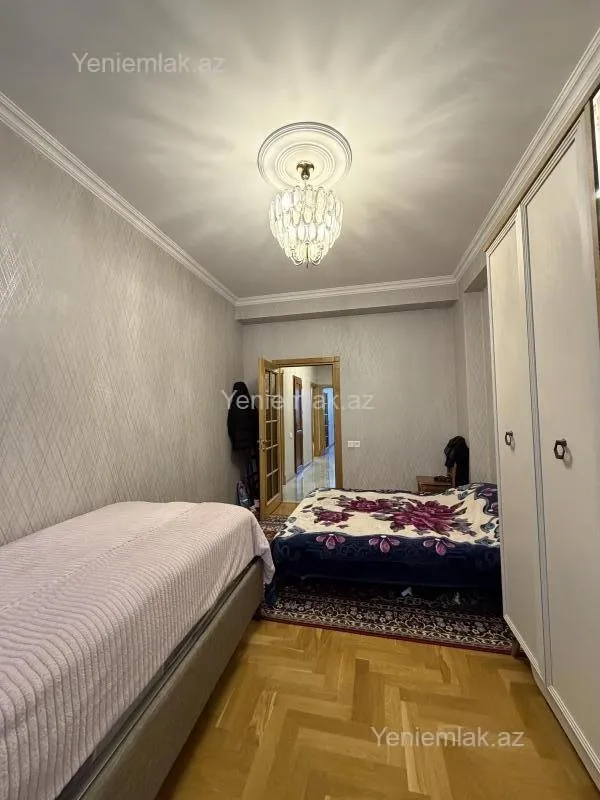 Satılır 3 otaqlı yeni tikili 105 m²