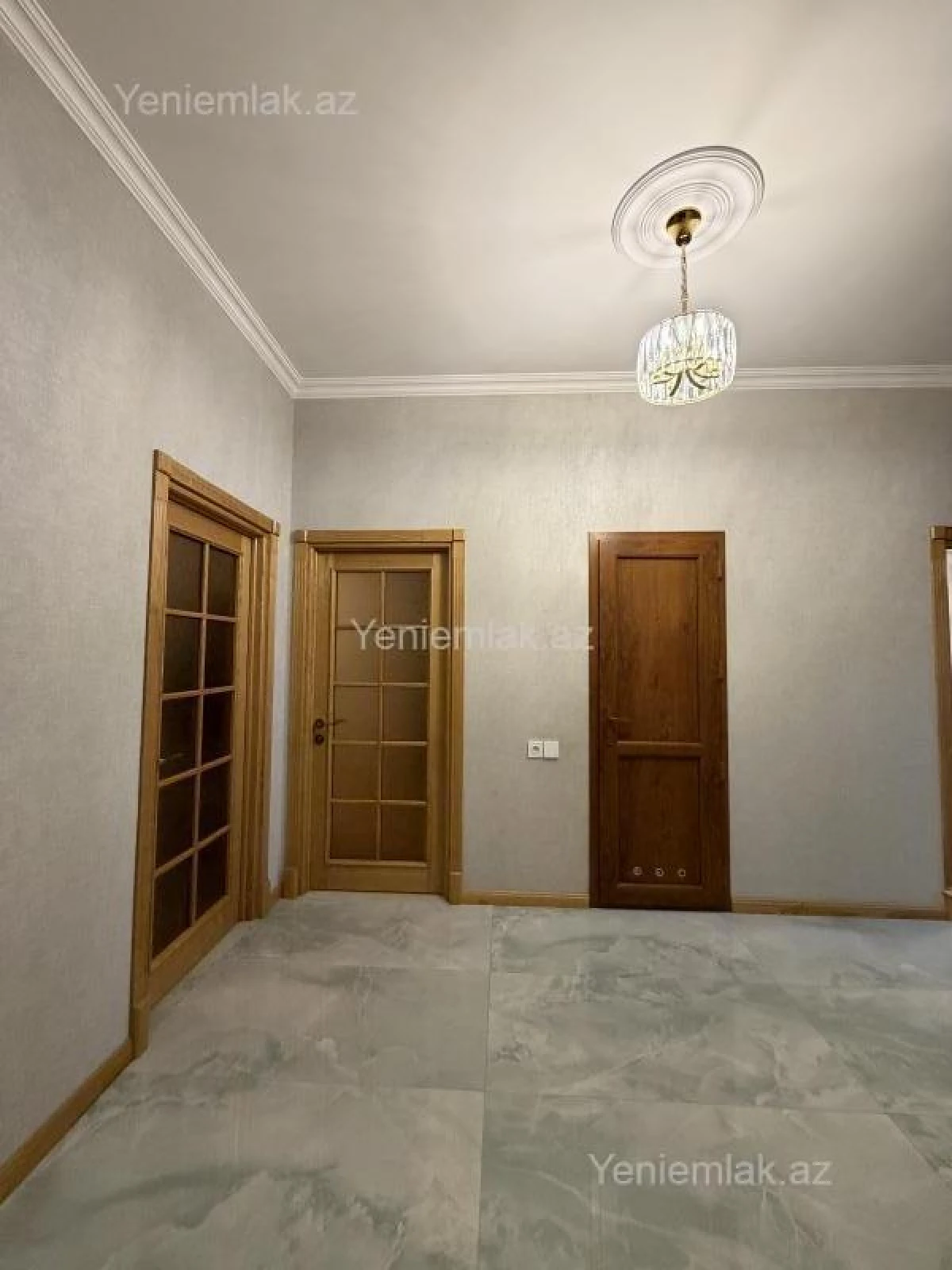 Satılır 3 otaqlı yeni tikili 105 m²