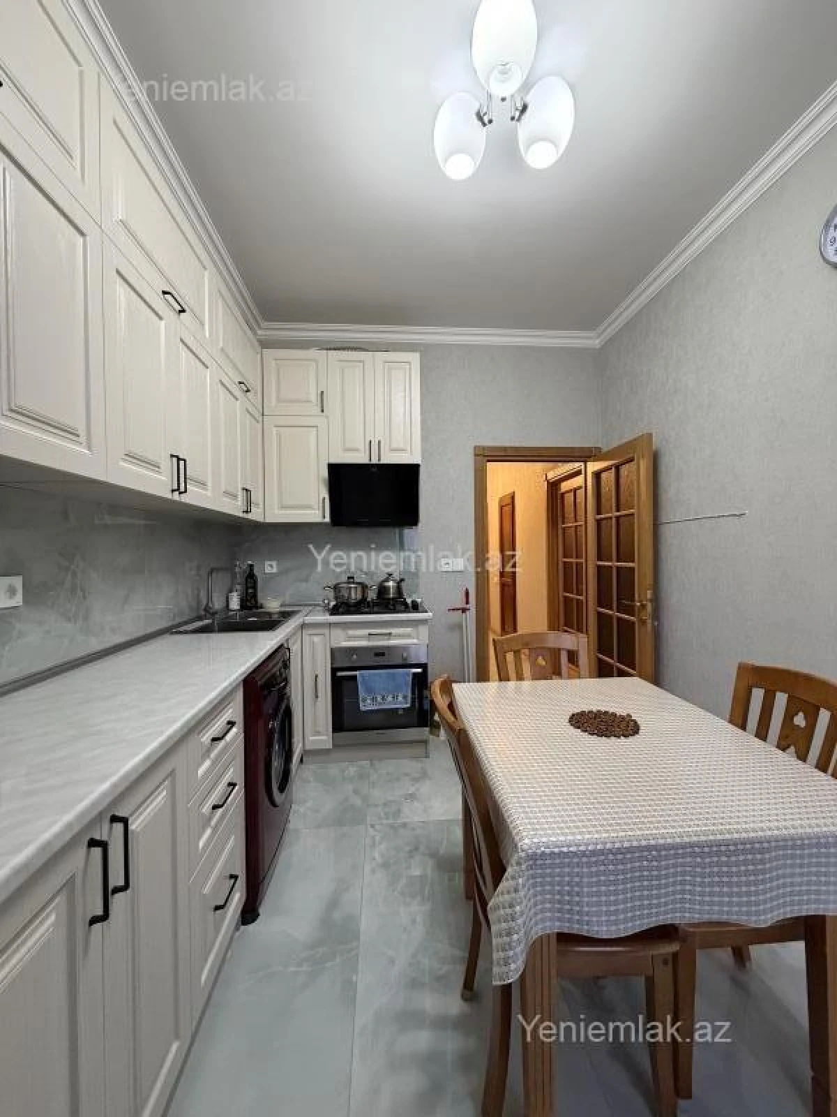 Satılır 3 otaqlı yeni tikili 105 m²
