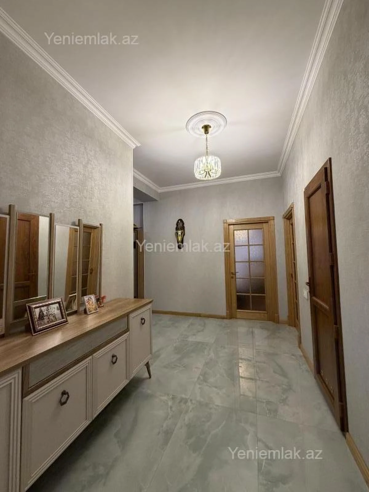 Satılır 3 otaqlı yeni tikili 105 m²