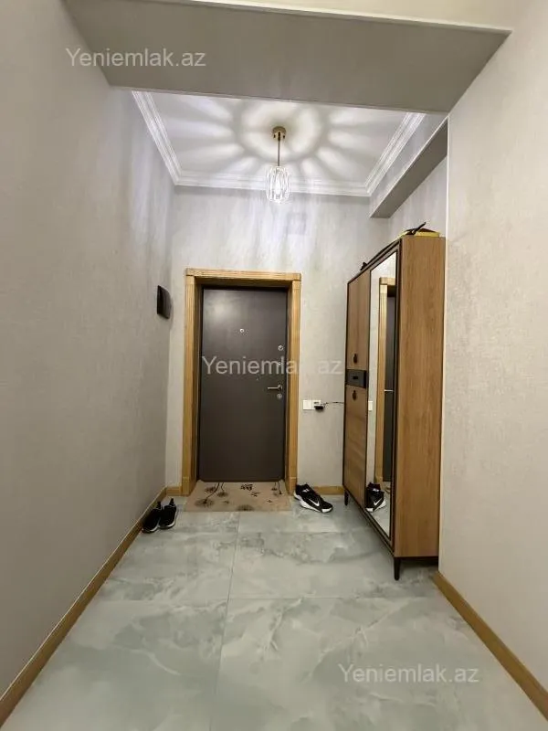 Satılır 3 otaqlı yeni tikili 105 m²