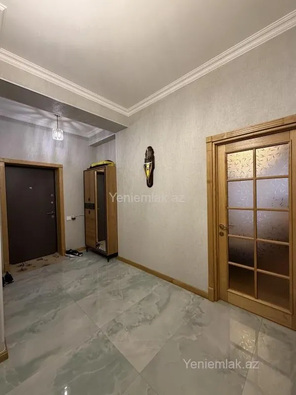 Satılır 3 otaqlı yeni tikili 105 m²