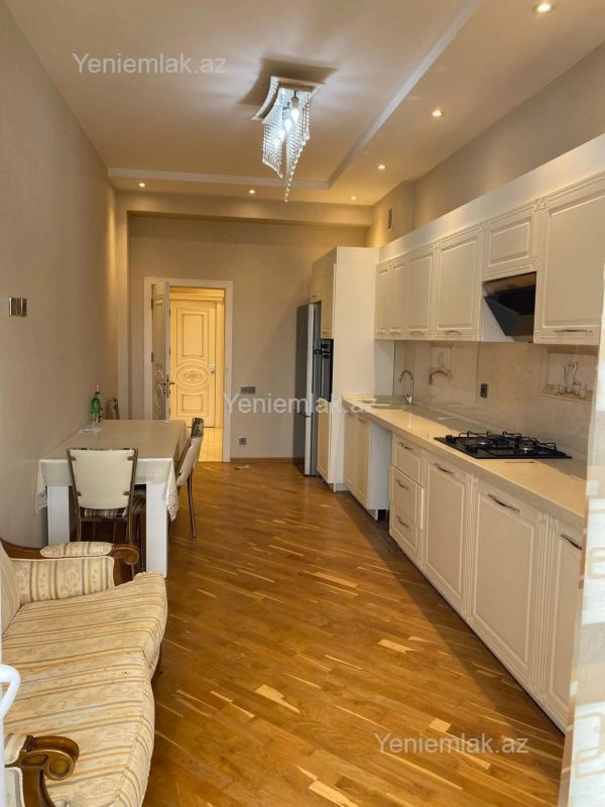 Satılır 3 otaqlı yeni tikili 127 m²