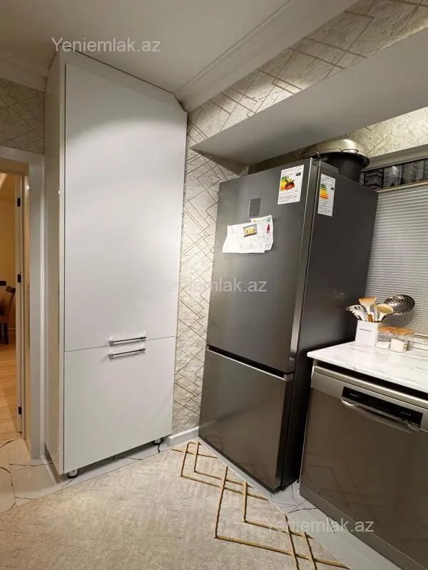 Satılır 3 otaqlı yeni tikili 65 m²