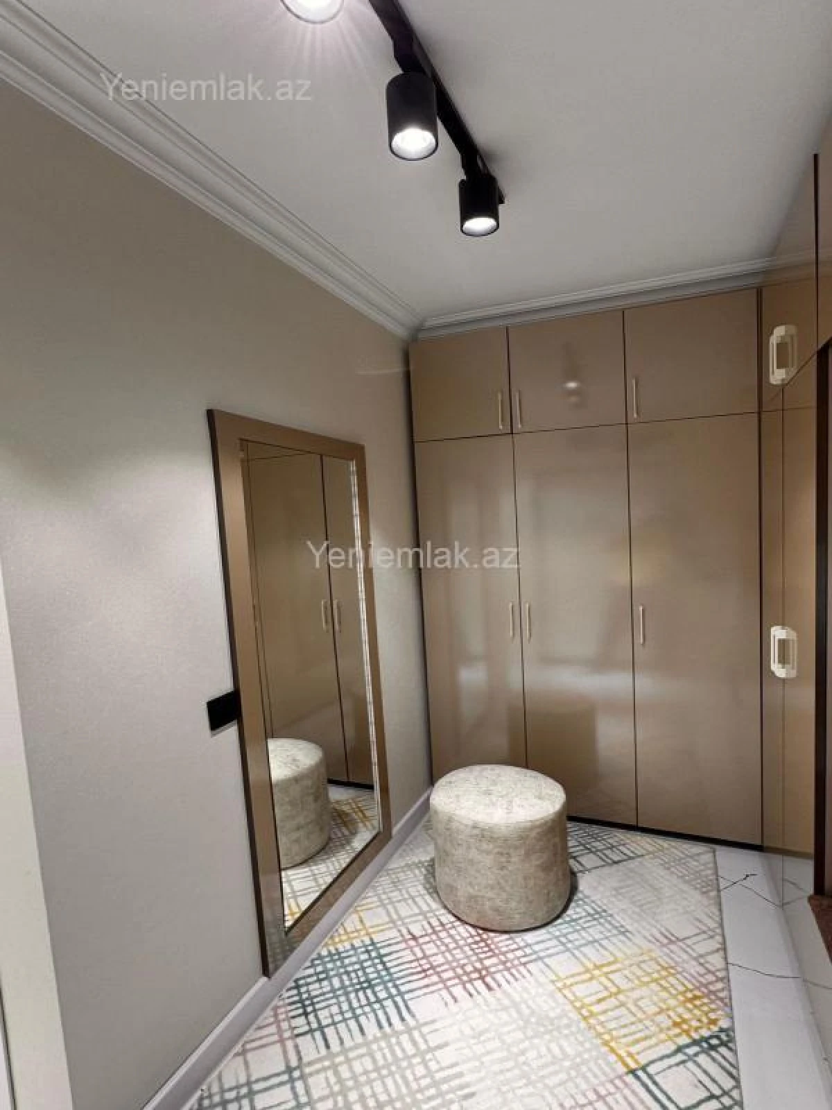 Satılır 3 otaqlı yeni tikili 65 m²
