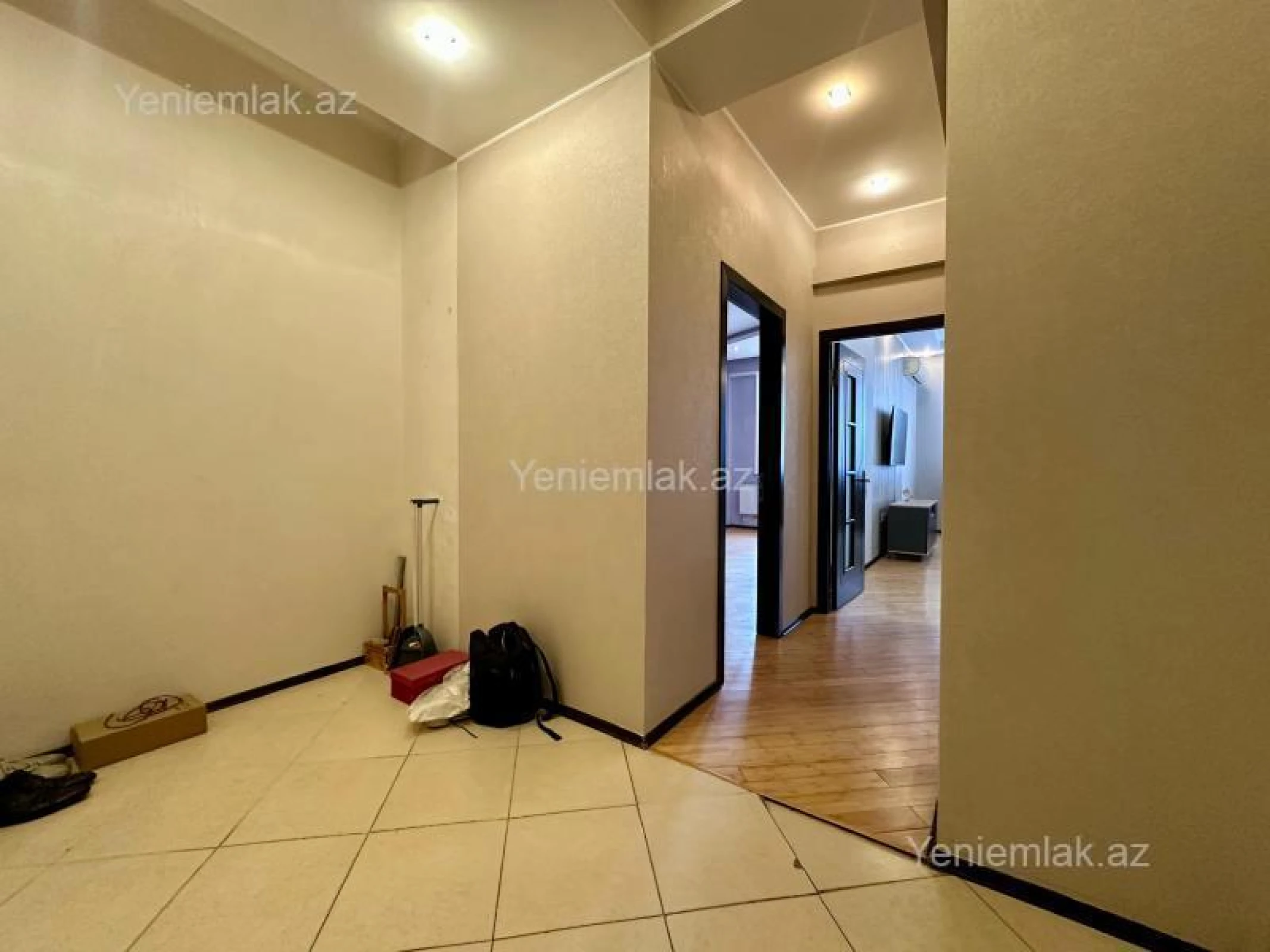 Satılır 2 otaqlı yeni tikili 70 m²