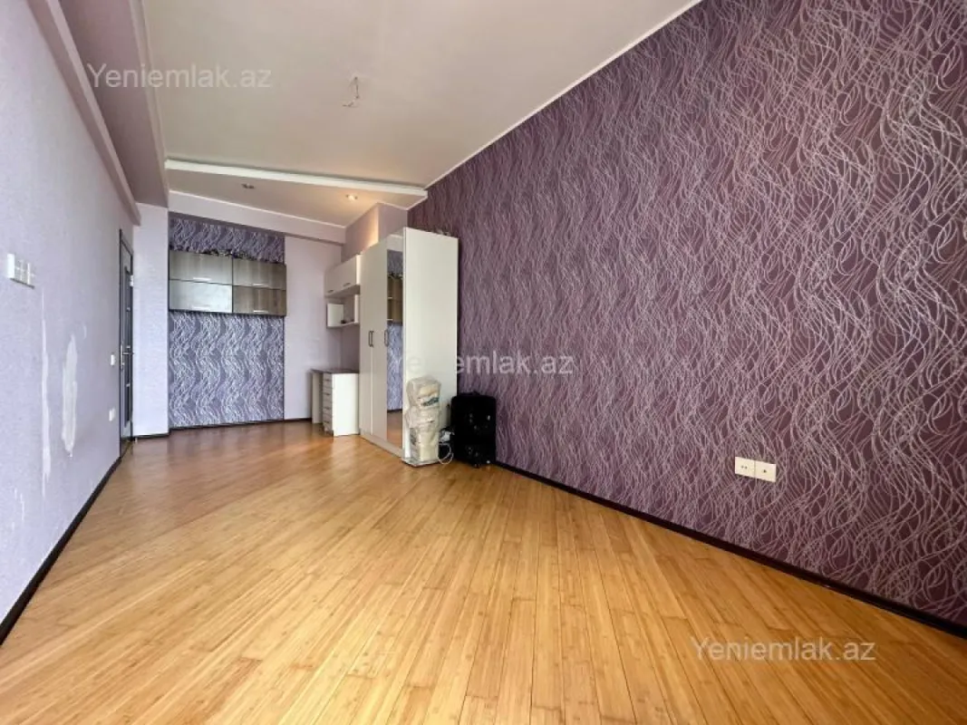 Satılır 2 otaqlı yeni tikili 70 m²