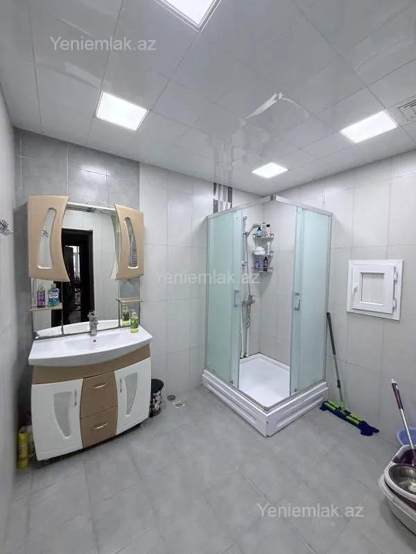 Satılır 2 otaqlı yeni tikili 105 m²