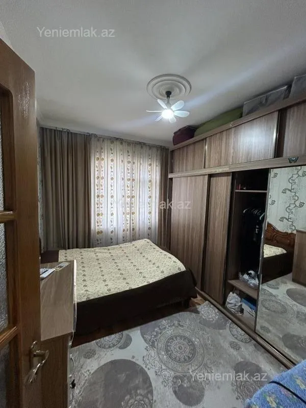 Satılır 2 otaqlı köhnə tikili 65 m²