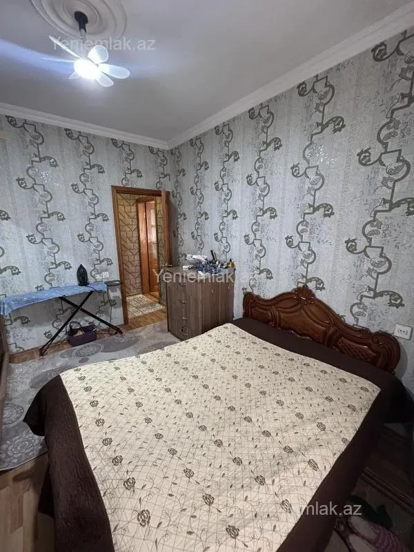 Satılır 2 otaqlı köhnə tikili 65 m²