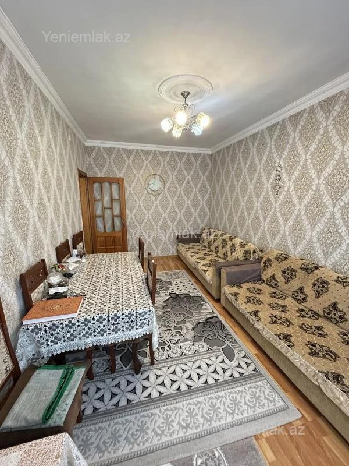Satılır 2 otaqlı köhnə tikili 65 m²