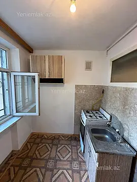 Satılır 2 otaqlı köhnə tikili 45 m²
