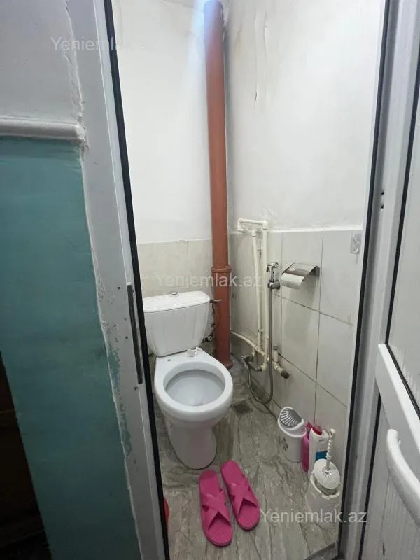 Satılır 2 otaqlı köhnə tikili 55 m²