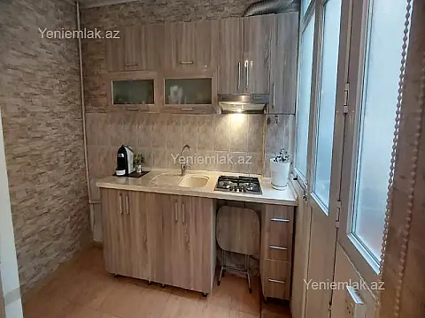 Satılır 2 otaqlı köhnə tikili 75 m²