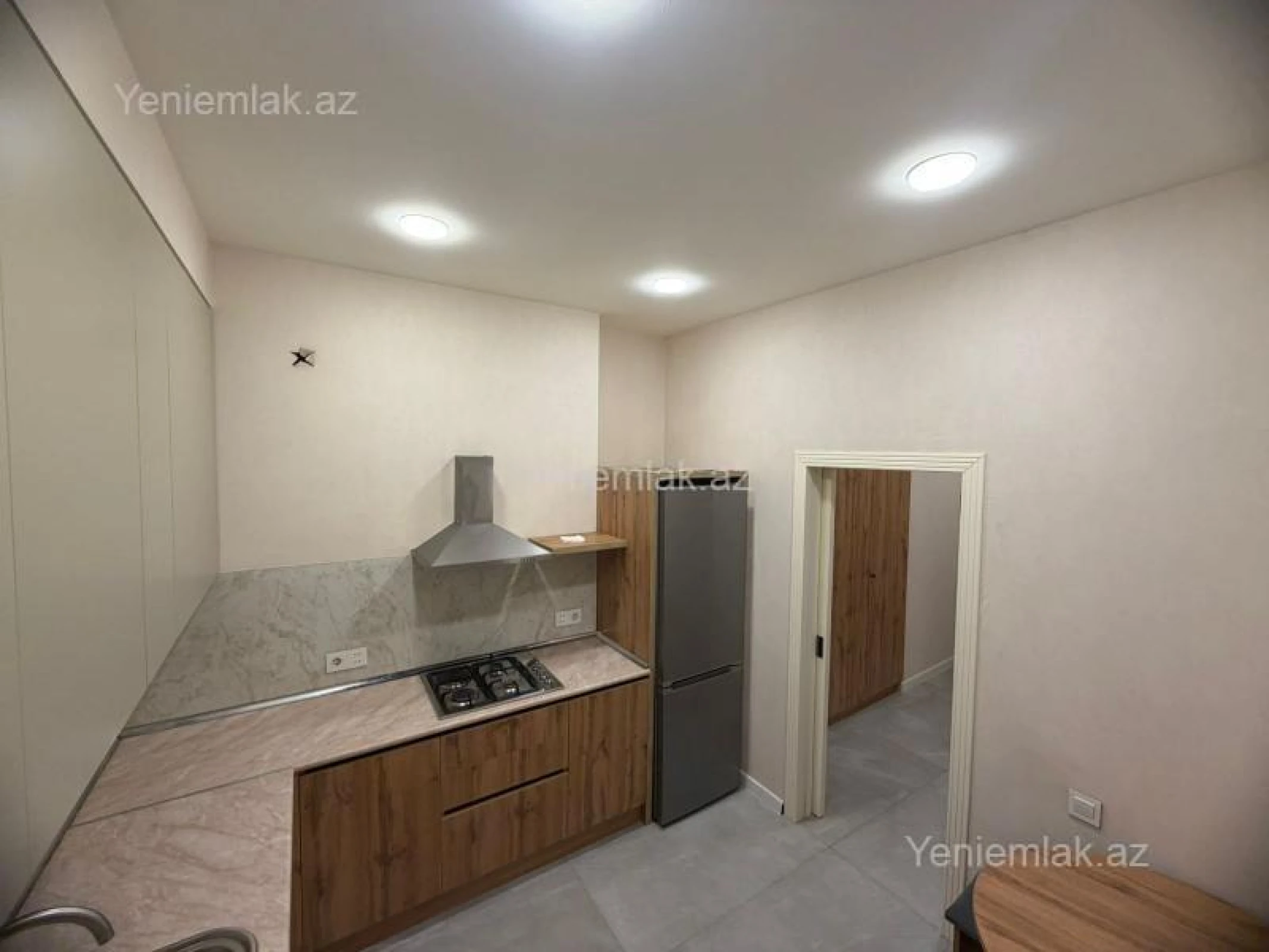 Satılır 2 otaqlı yeni tikili 70 m²