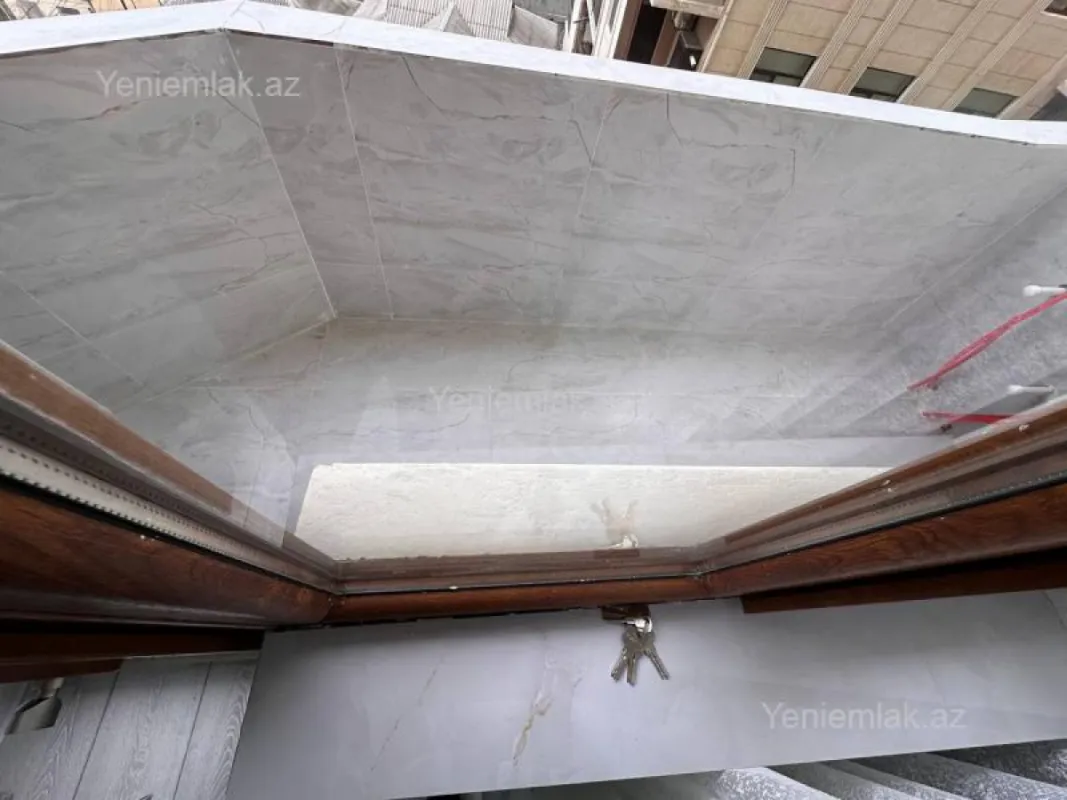 Satılır 3 otaqlı yeni tikili 61 m²