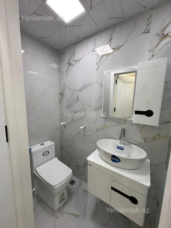 Satılır 3 otaqlı yeni tikili 61 m²