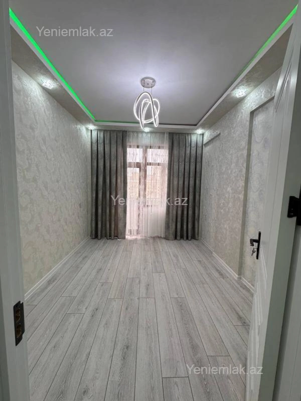 Satılır 3 otaqlı yeni tikili 61 m²