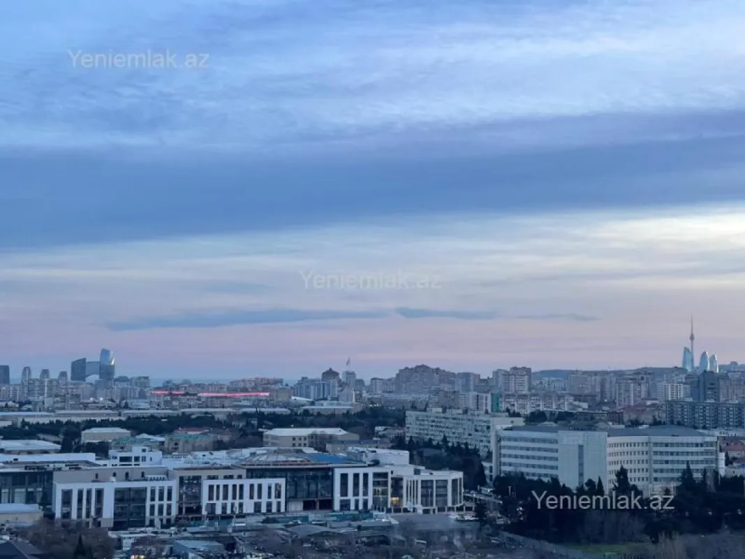 Satılır 3 otaqlı yeni tikili 125 m²