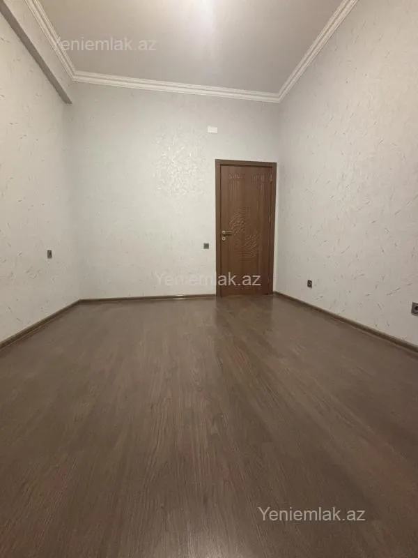 Satılır 4 otaqlı yeni tikili 110 m²