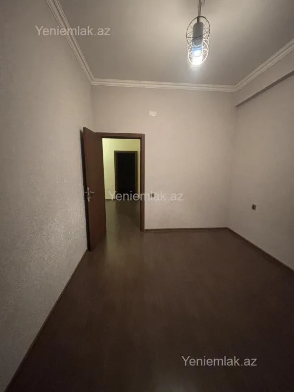Satılır 4 otaqlı yeni tikili 110 m²