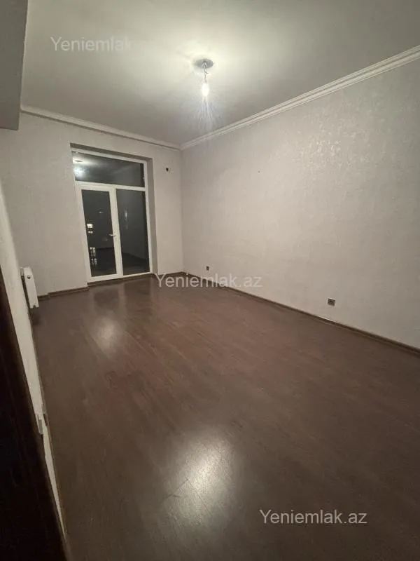 Satılır 4 otaqlı yeni tikili 110 m²