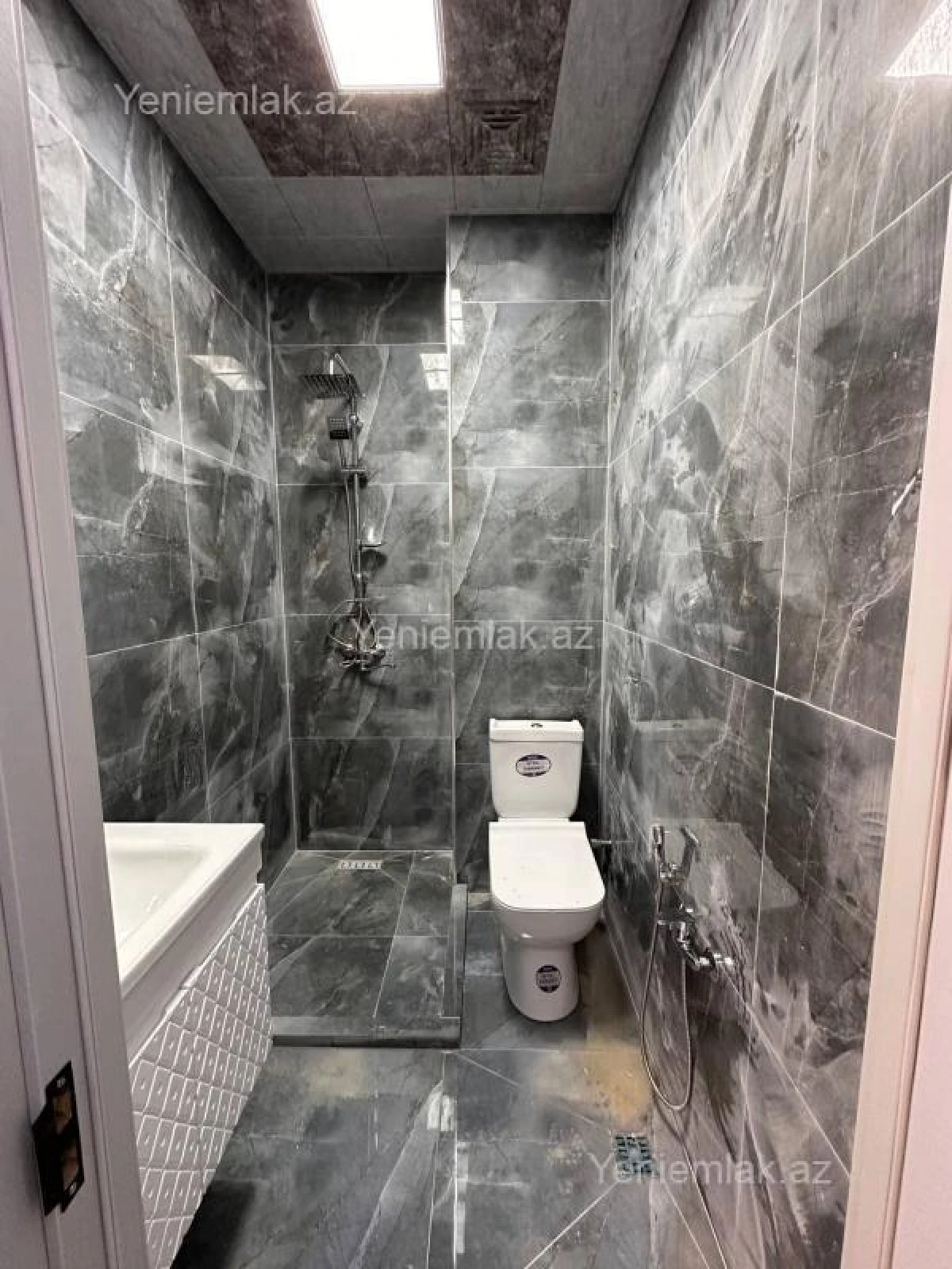 Satılır 2 otaqlı yeni tikili 54 m²