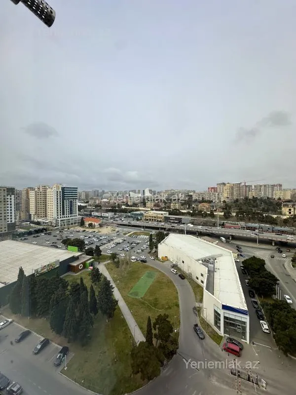 Satılır 3 otaqlı yeni tikili 90 m²