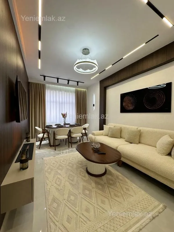 Satılır 3 otaqlı yeni tikili 90 m²