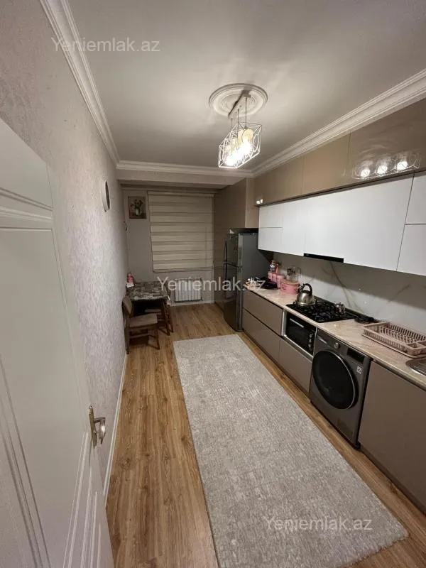 Satılır 2 otaqlı yeni tikili 80 m²
