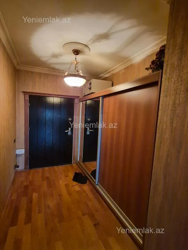 Satılır 2 otaqlı yeni tikili 95 m²