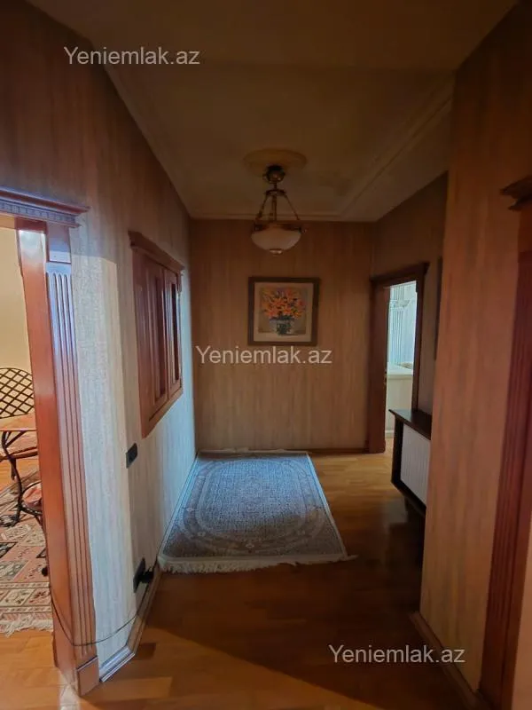 Satılır 2 otaqlı yeni tikili 95 m²