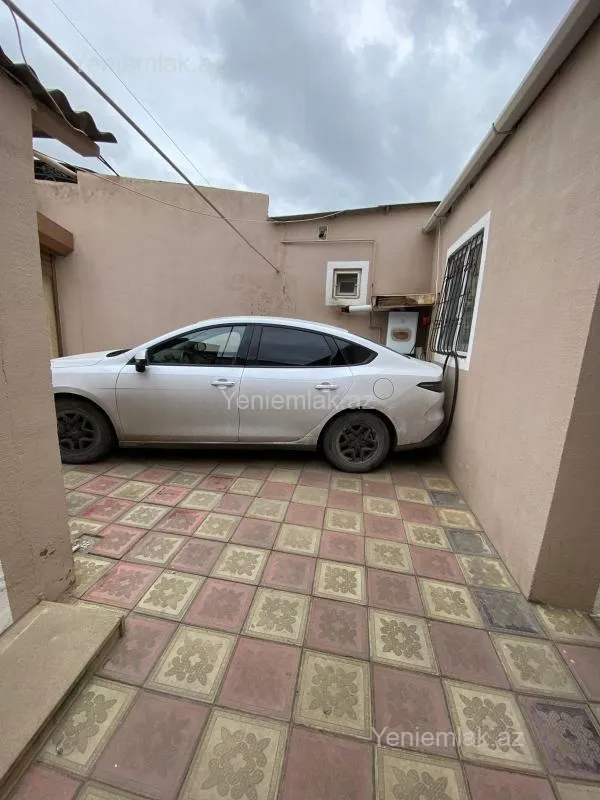 Satılır 2 otaqlı həyət evi 65 m²