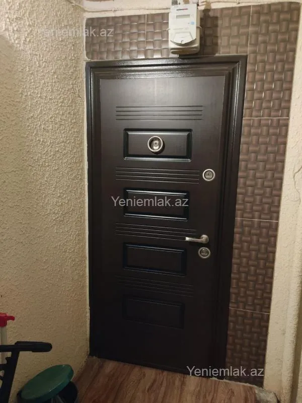 Satılır 2 otaqlı köhnə tikili 60 m²