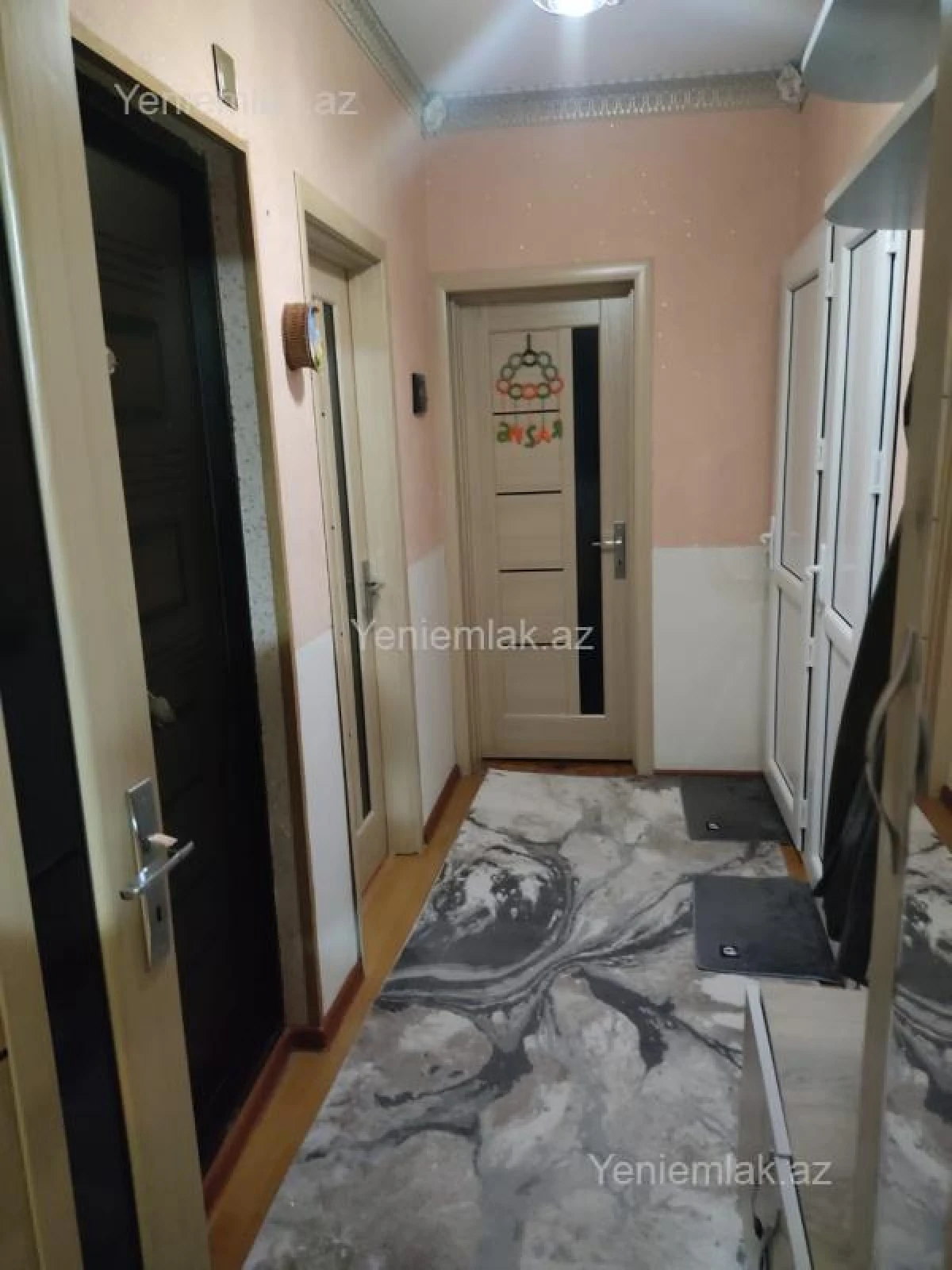 Satılır 2 otaqlı köhnə tikili 60 m²