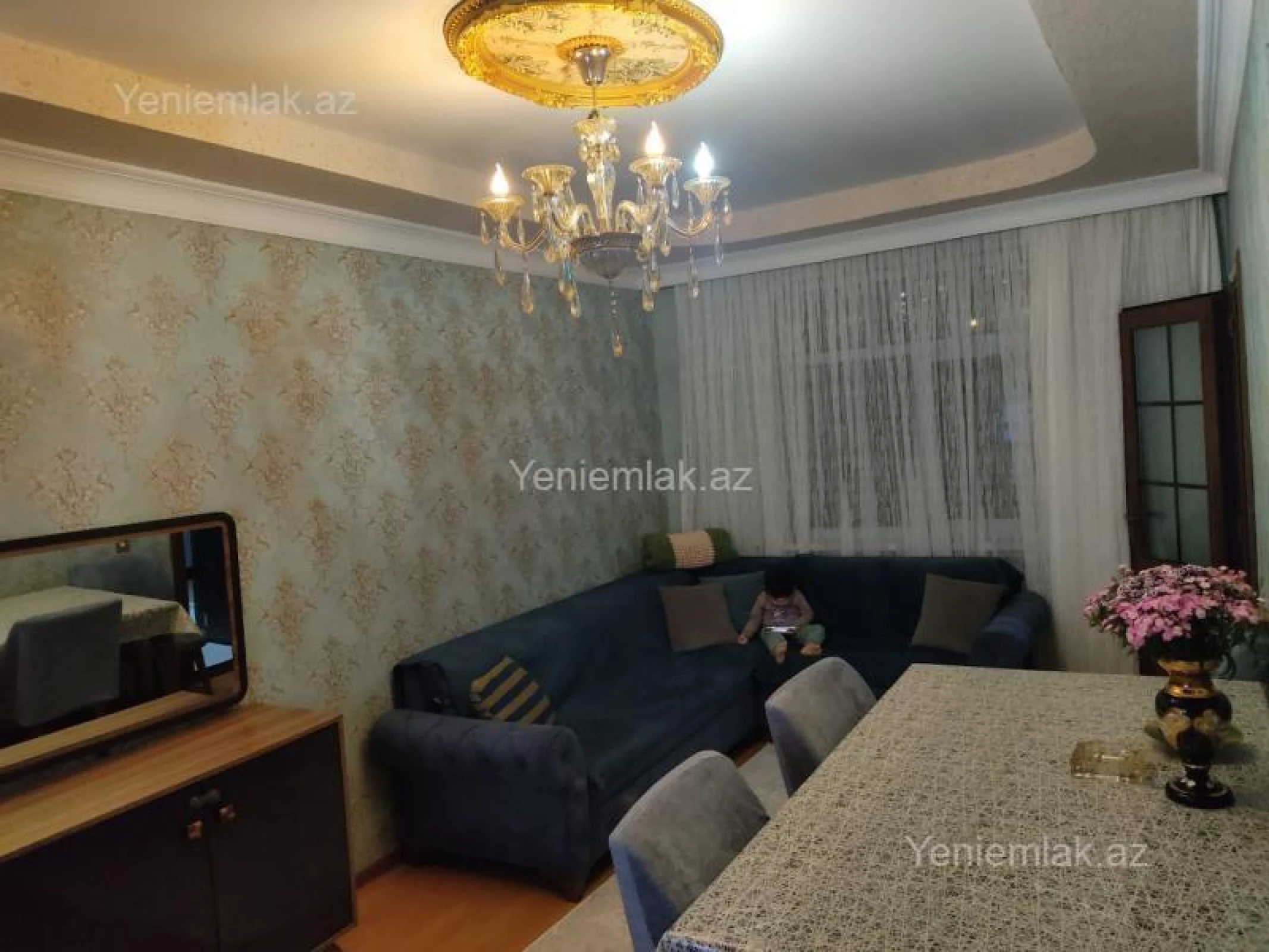 Satılır 2 otaqlı köhnə tikili 60 m²