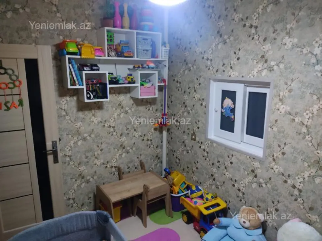 Satılır 2 otaqlı köhnə tikili 60 m²