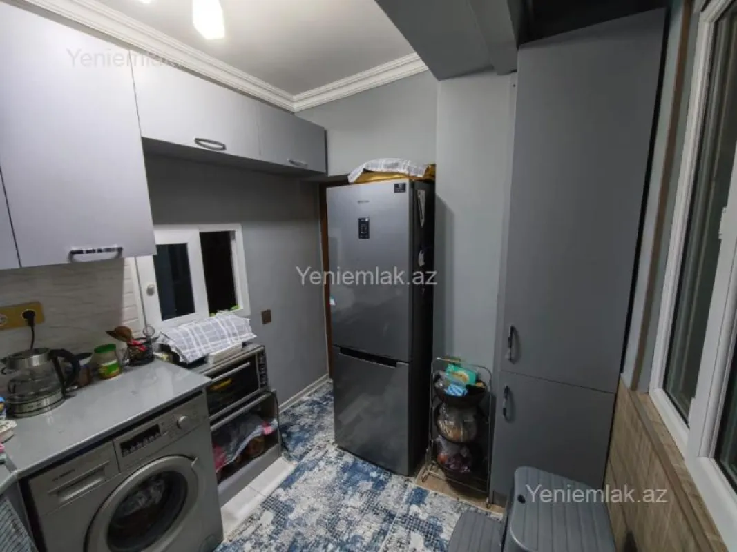 Satılır 2 otaqlı köhnə tikili 60 m²