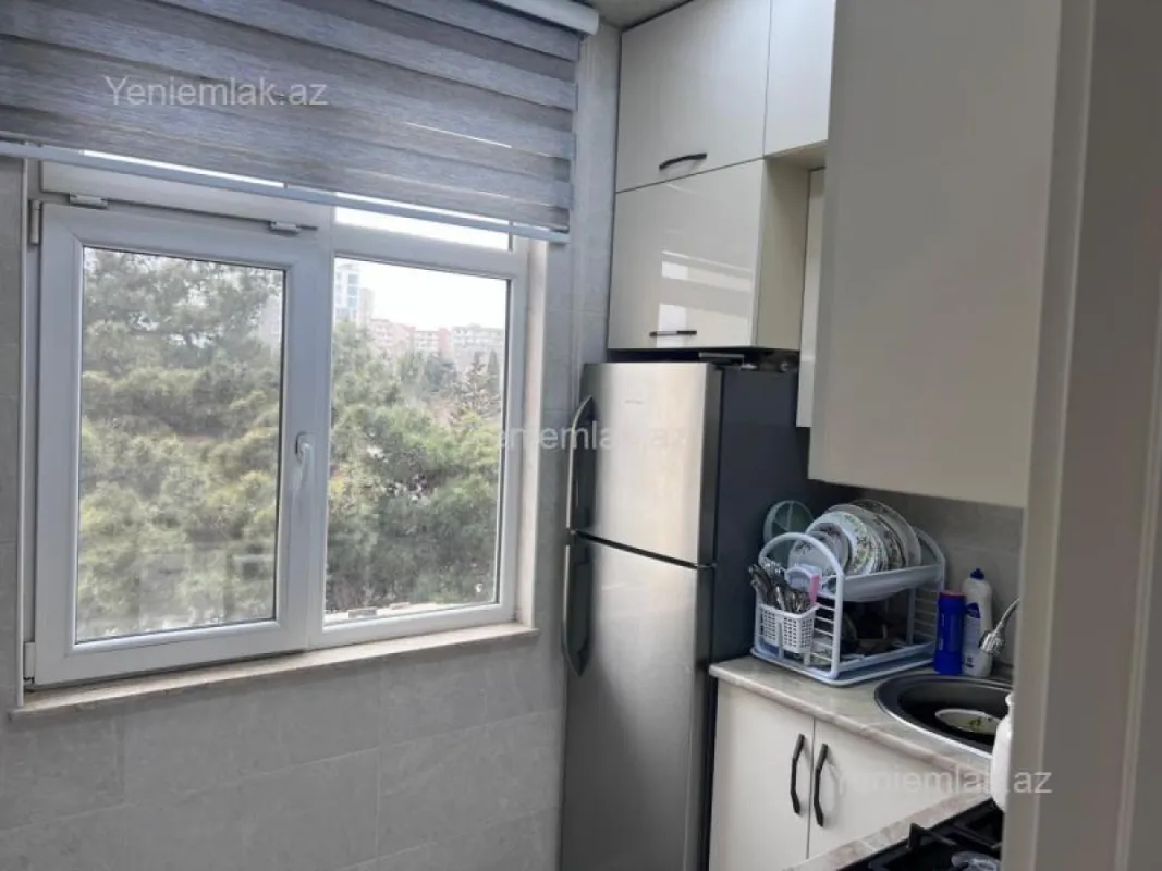 Satılır 3 otaqlı köhnə tikili 70 m²