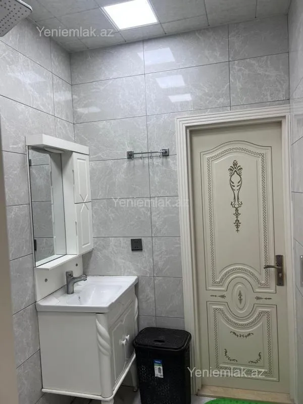 Satılır 3 otaqlı köhnə tikili 70 m²