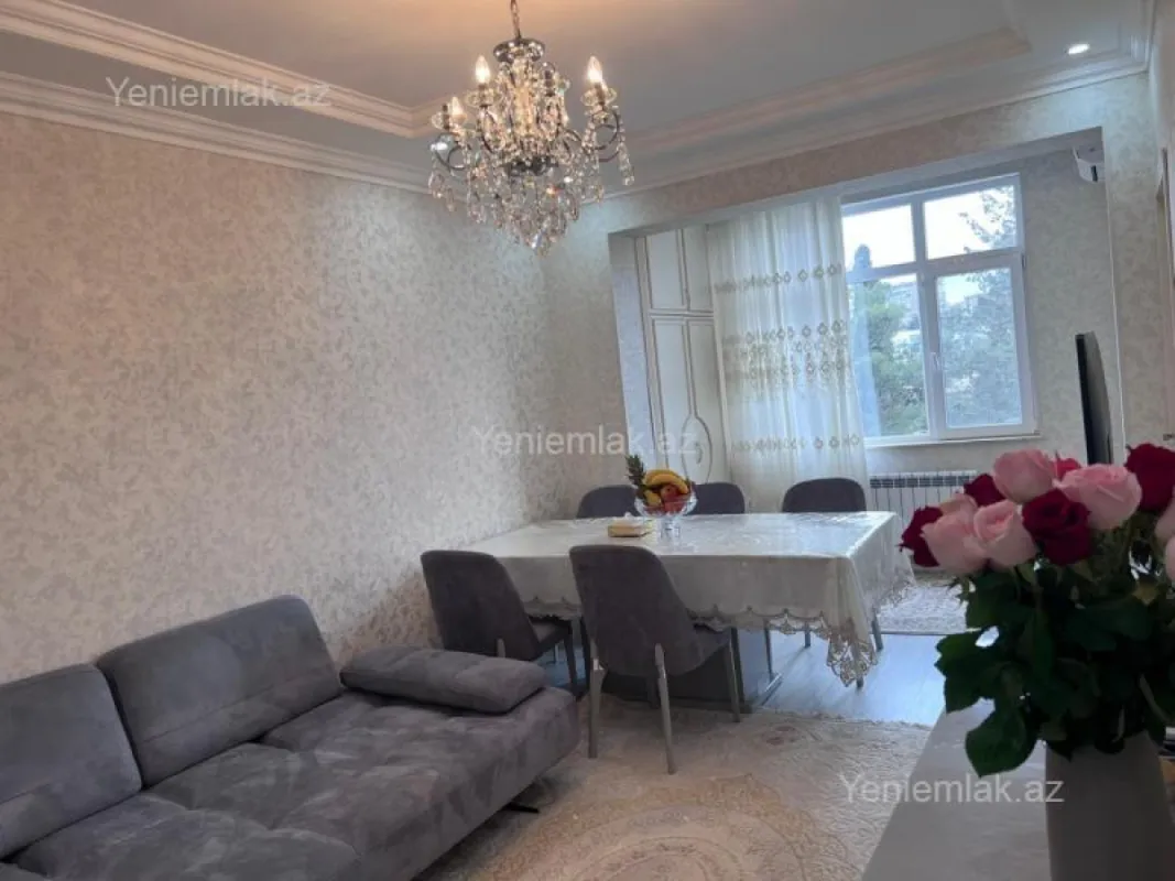 Satılır 3 otaqlı köhnə tikili 70 m²
