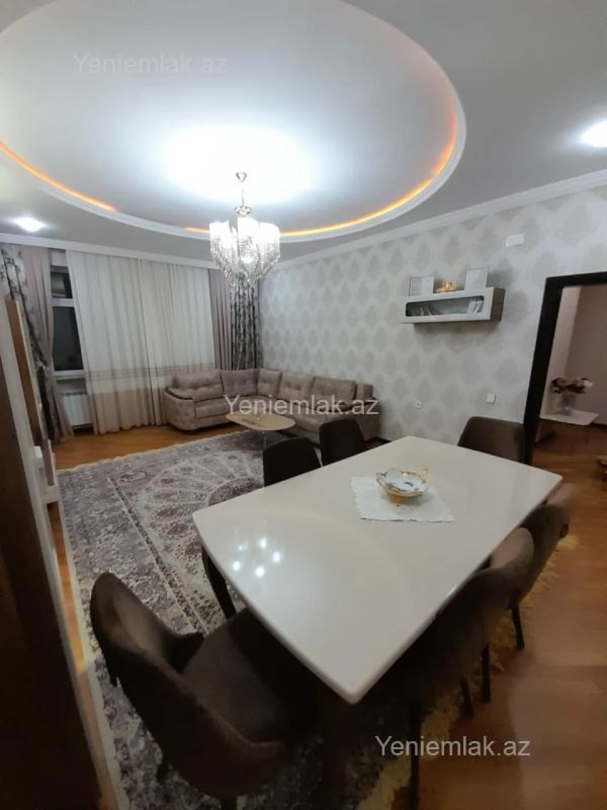 Satılır 3 otaqlı yeni tikili 125 m²