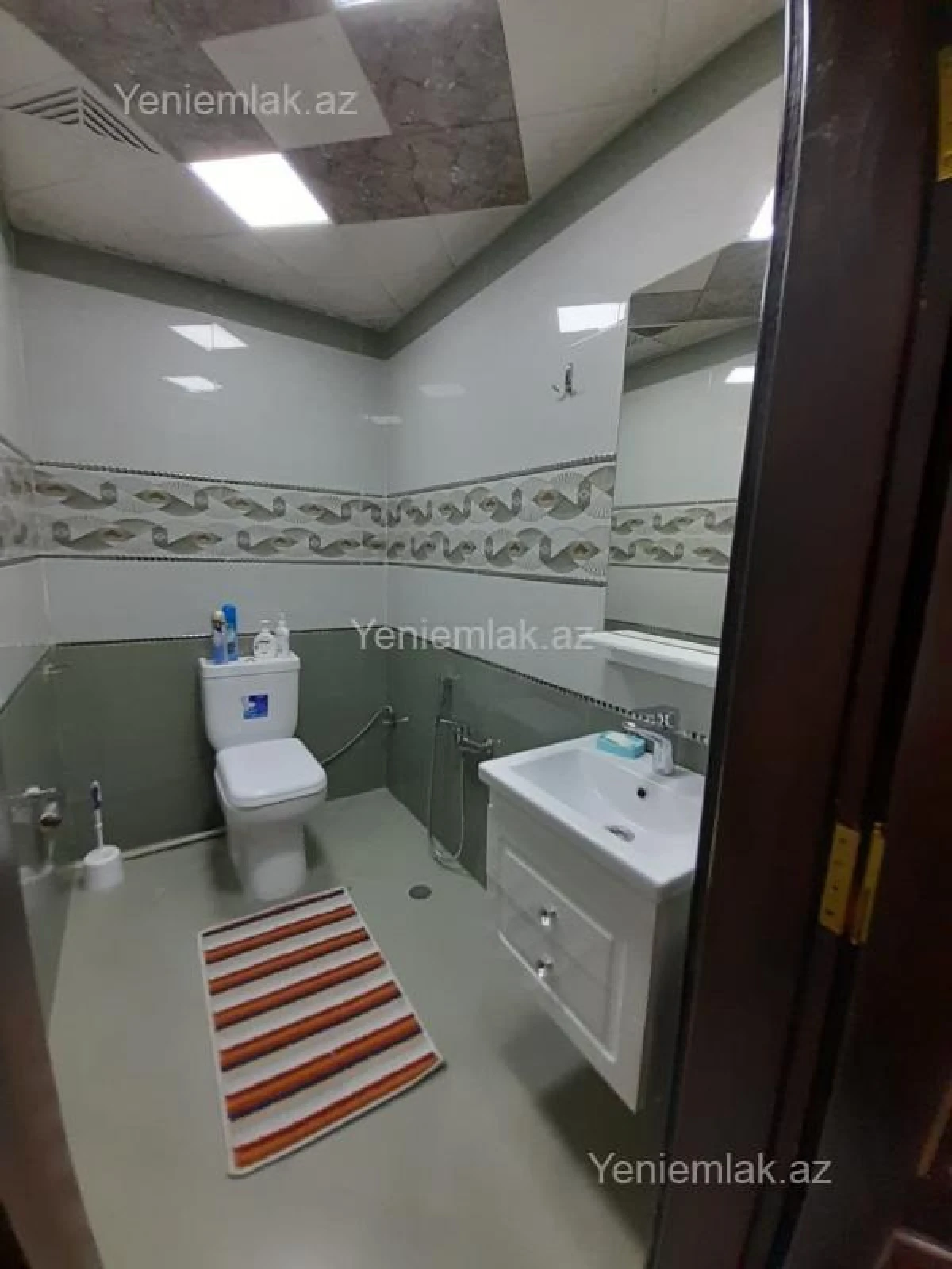 Satılır 3 otaqlı yeni tikili 125 m²