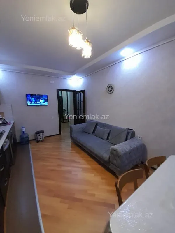 Satılır 3 otaqlı yeni tikili 125 m²