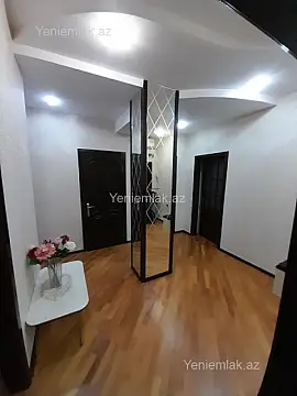 Satılır 3 otaqlı yeni tikili 125 m²