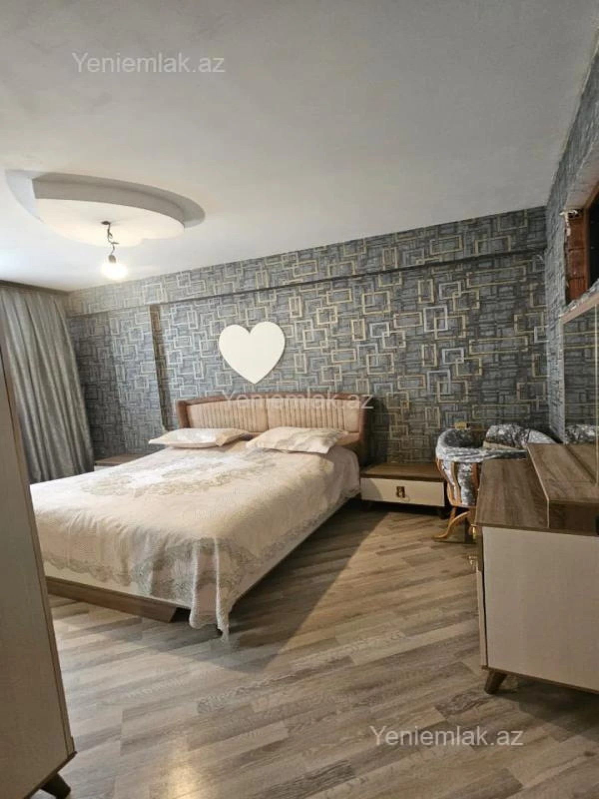 Satılır 3 otaqlı yeni tikili 73 m²